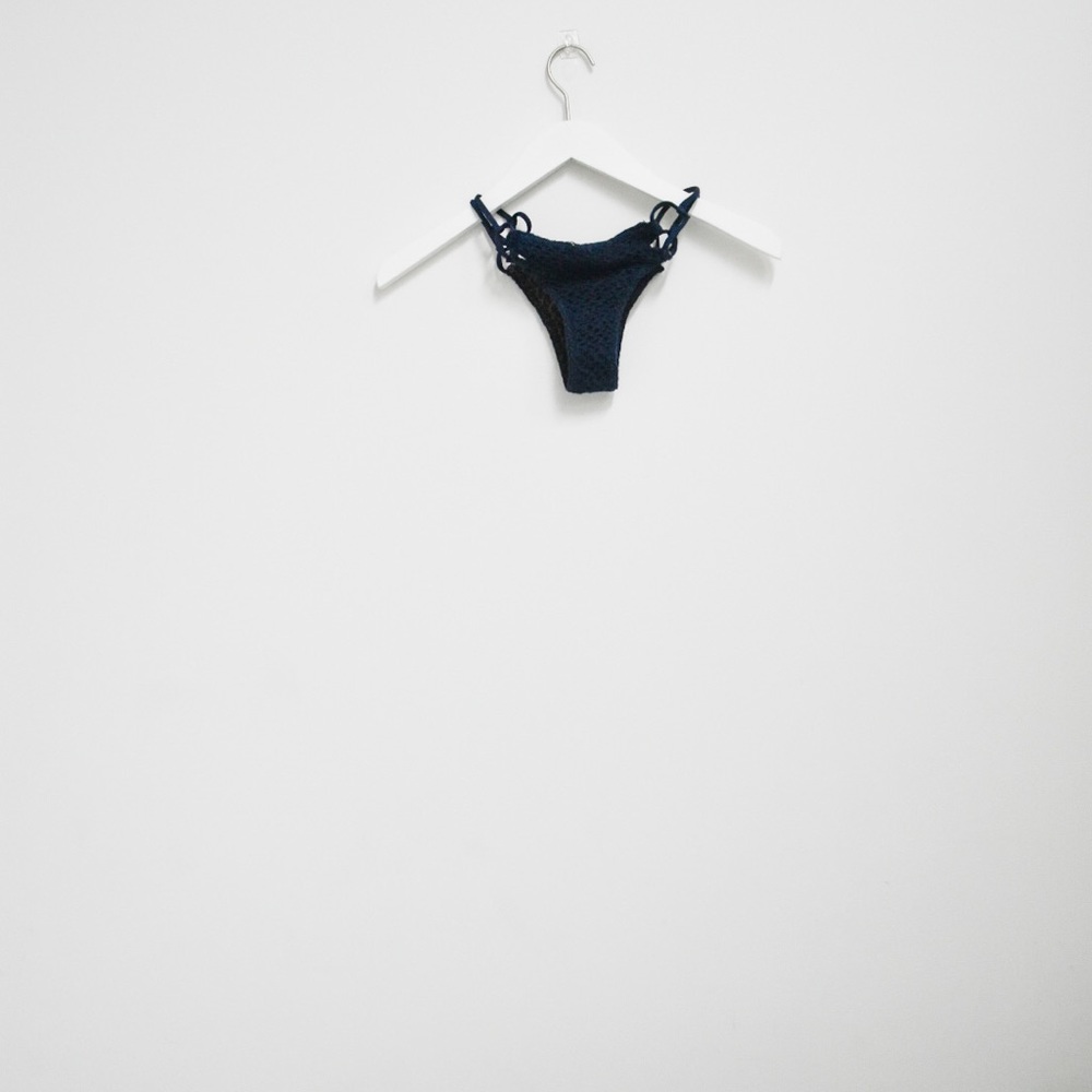 ACACIA crochet navy BOTTOMS